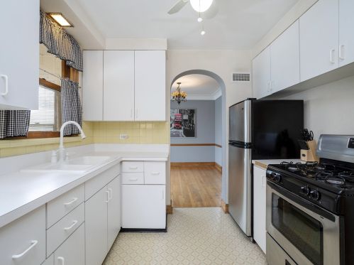 6749 Raven St, Chicago IL 60631-2533 exterior