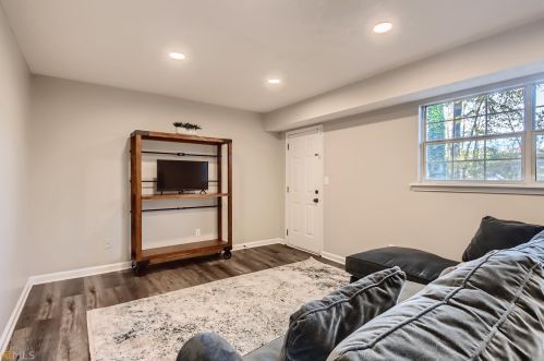 3908 Market, Atlanta GA exterior