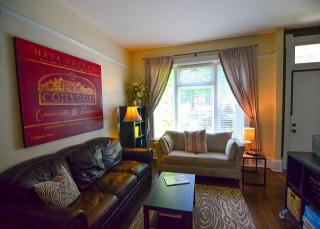 1432 Melrose St, Chicago IL  60657-2116 exterior