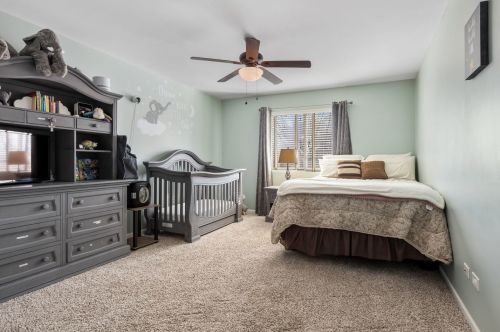 924 Neufairfield Dr, Joliet IL 60432-0736 exterior