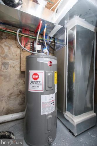 2718 28 St, Philadelphia PA 19132-2528 exterior