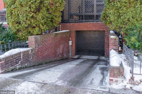 688 Holly Ave, Saint Paul MN  55104-7129 exterior