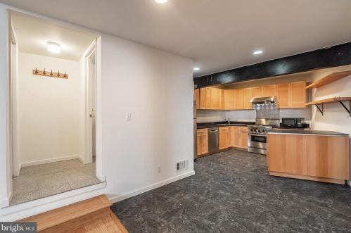 720 Hicks St, Philadelphia PA  19146-2116 exterior