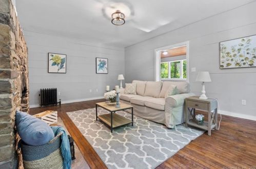 27 Lewis Blvd, Killingly CT 06239-1627 exterior