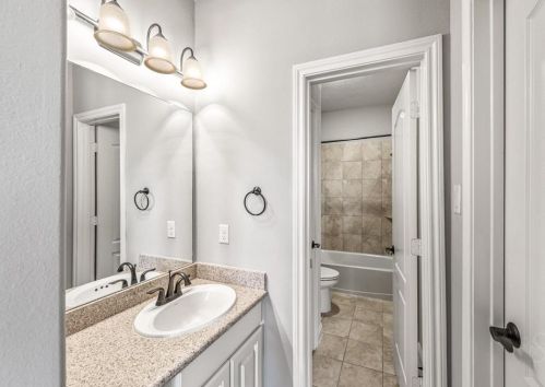 5411 Mustang Rdg Ln, Fulshear TX 77441-2150 exterior