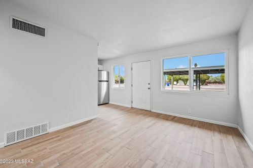 2242 Catalina Ave, Tucson AZ  85712-3225 exterior