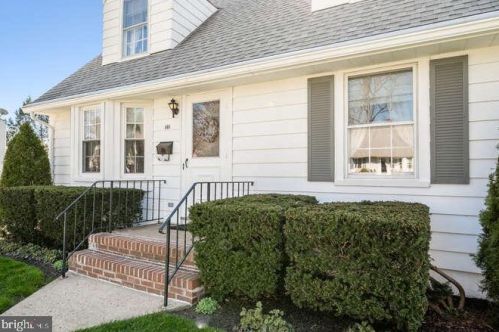 140 Acres Dr, Trenton NJ 08690-3914 exterior