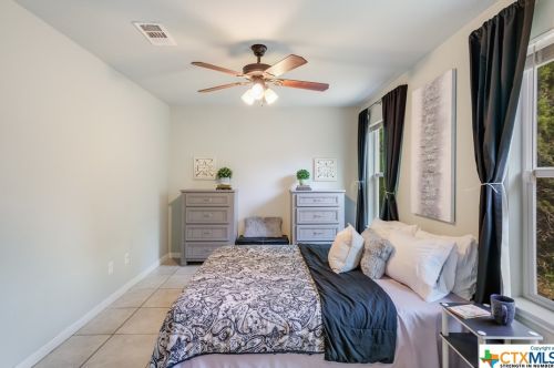 572 Hillside Dr, Spring Branch TX 78070-3808 exterior