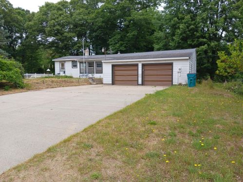 3498 Giles Rd, Meskegon MI  49445-9628 exterior