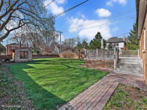 256 Frst Ave, Elmhurst IL 60126-3547 exterior