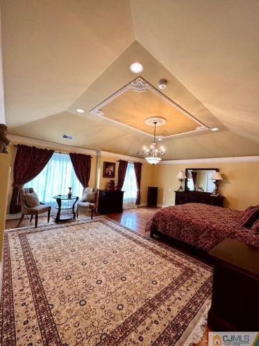 21 Southfield Rd, Edison NJ 08820-3141 exterior