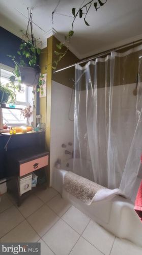 1518 6 St, Philadelphia PA 19147-6536 exterior