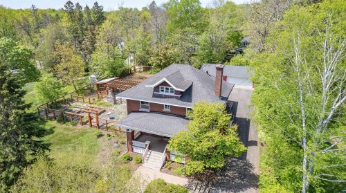 2127 Columbus Ave, Duluth MN 55803-2516 exterior