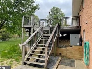 2904 Craiglawn Rd, Silver Spring MD 20904-1819 exterior