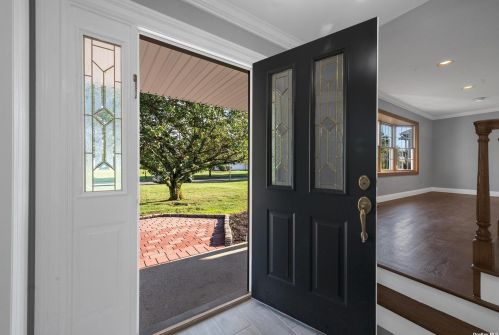 35 Bethal Ln, Commack NY  11725-1003 exterior