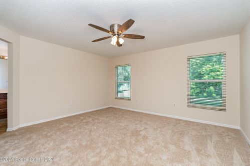 1290 Mercedes Dr, Merritt Island FL 32952-6056 exterior