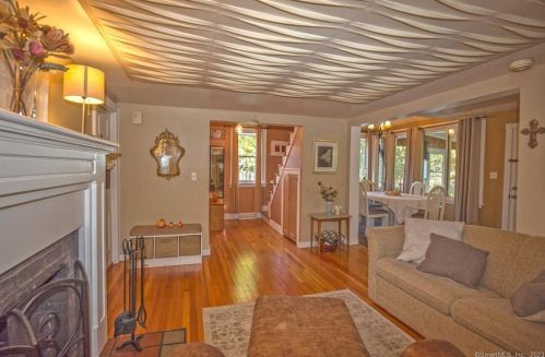 173 Cottage Rd, Enfield CT 06082-2209 exterior