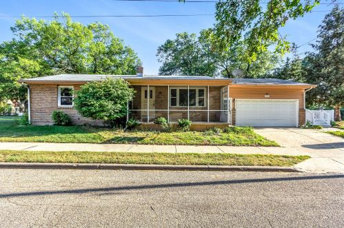 1076 Short St, Grand Rapids, MI 49503-1953