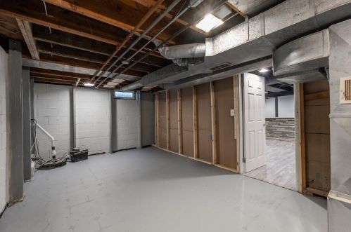 9504 Palmetto Ave, Milwaukee WI  53222-1558 exterior