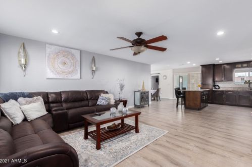 2628 46 Ave, Phoenix AZ 85031-3720 exterior