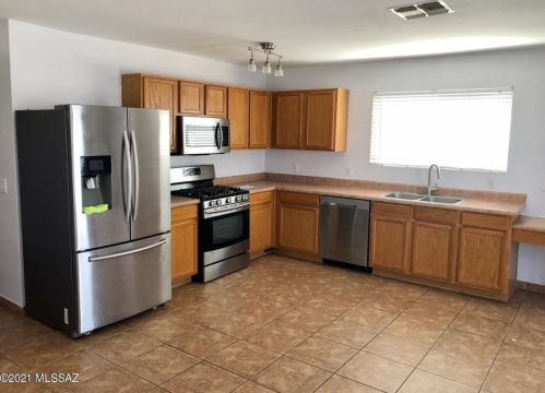 3740 Fenton Way, Tucson, AZ 85746-2557