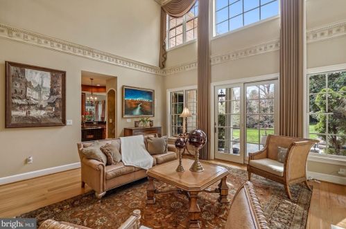 11300 Glen Rd, Rockville MD 20854-1849 exterior