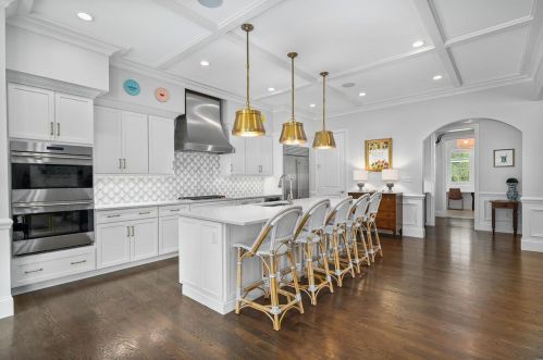 11428 Clayton Rd, Saint Louis MO 63131-2502 exterior