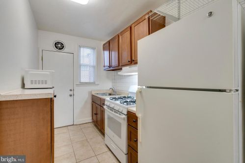 5228 4 St, Washington DC 20003-3481 exterior