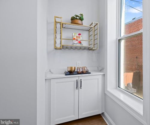 1551 4th St, Washington DC  20001-1905 exterior