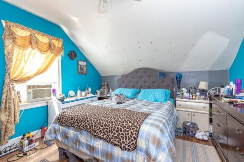 201 Laban St, Providence RI 02909-4427 exterior