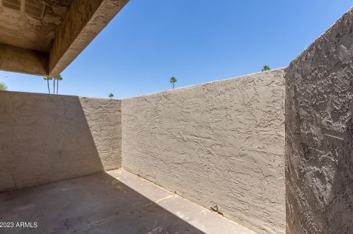 2648 43rd Ave, Phoenix AZ  85009-1033 exterior