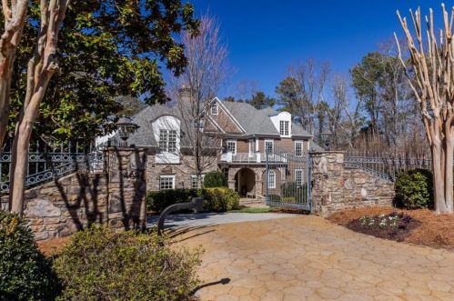 465 Montwicke Chase, Atlanta GA exterior