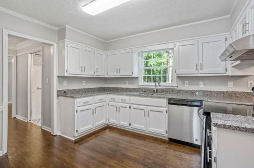 846 Timbervale Ln, Lithonia GA  30058-6012 exterior