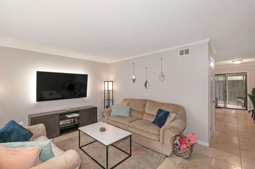 161 Lablanc Way, Atlanta GA  30327-1082 exterior