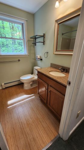 42 Hoit Rd, Concord NH  03301-1803 exterior