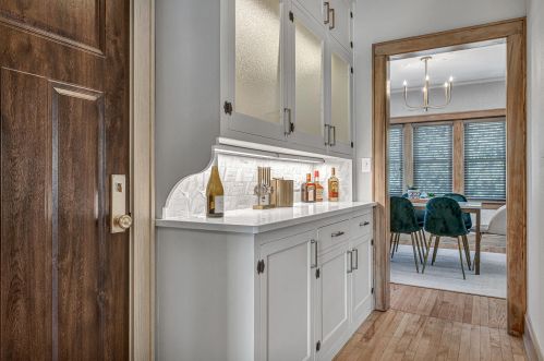 1411 Potter Ave, Milwaukee WI 53207-2115 exterior