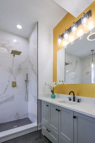 2720 Monroe St, Chicago IL  60612-2823 exterior