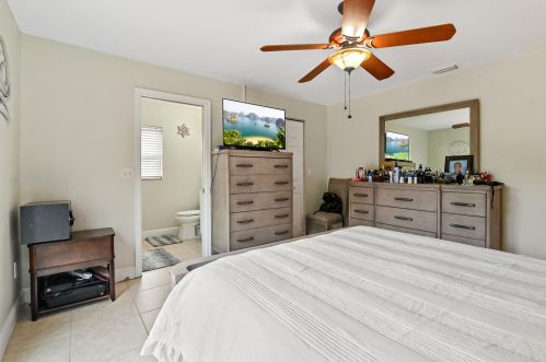 1226 7 St, Boynton Beach FL 33426-2921 exterior