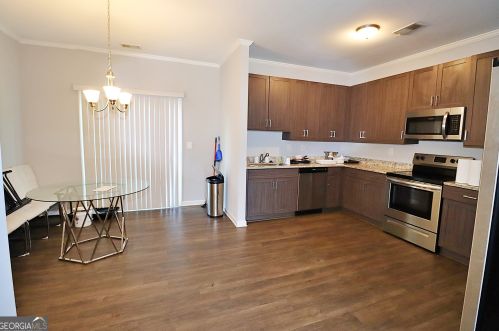 2823 Laurel Ridge Cir, Atlanta GA  30344-8000 exterior