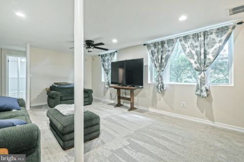 505 Old Westminster Rd, Hanover PA 17331-9001 exterior