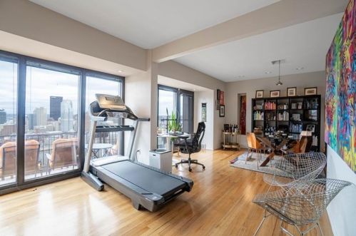 137 Grandview Ave, Pittsburgh PA 15211-1205 exterior