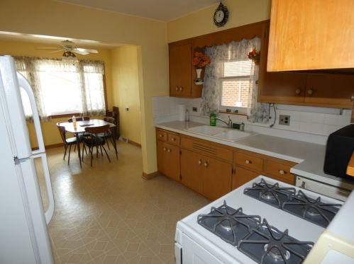 4417 Orange Ave, Chicago, IL 60706-4422