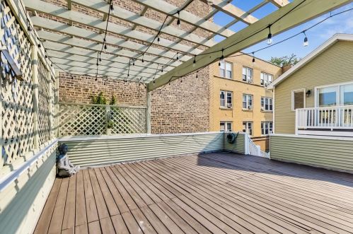 5056 Claremont Ave, Chicago IL  60625-1810 exterior