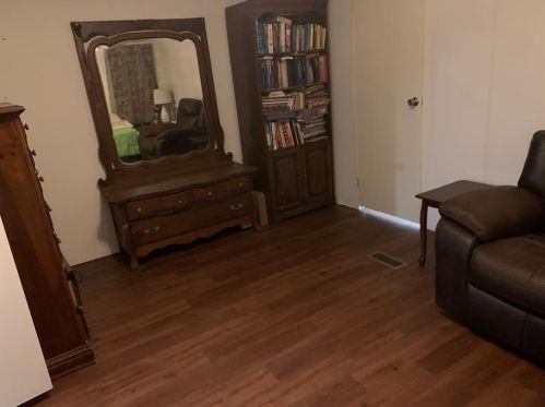 6921 Bennett Ave, Austin TX 78752-3204 exterior