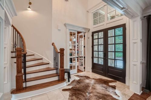 4731 Lake Forrest Dr, Atlanta GA  30342-2539 exterior