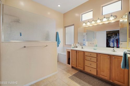 1817 Calle Casas Lindas, Green Valley AZ 85622-8042 exterior