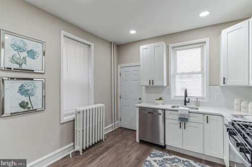 4035 8th St, Philadelphia PA  19140-2233 exterior