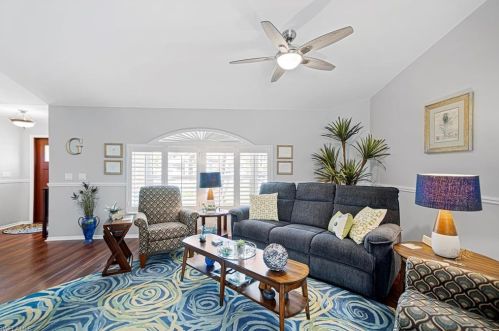 397 Ashbury Way, Naples FL 34110-1300 exterior