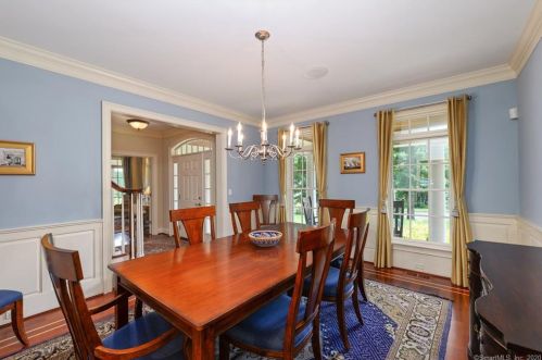 101 Somersby, Farmington CT 06032-2756 exterior