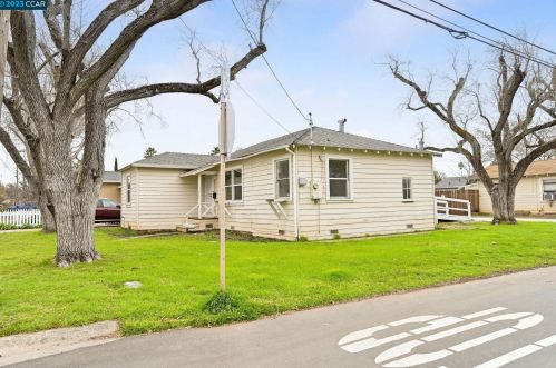 2800 Pacific St, Concord, CA 94518-1017